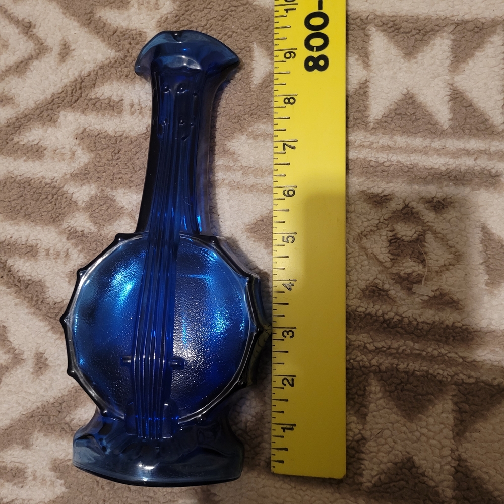 Elegant Blue Glass Vase - Picture 2 of 5